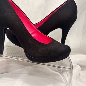 Xappeal Elegant Black Heels with Vibrant Pink Interior